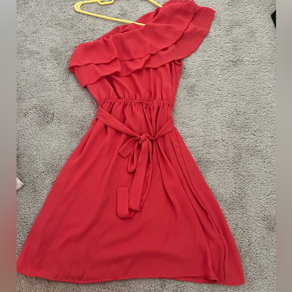 One shoulder dress